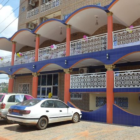 Nikita Hotel Yaounde Exterior photo